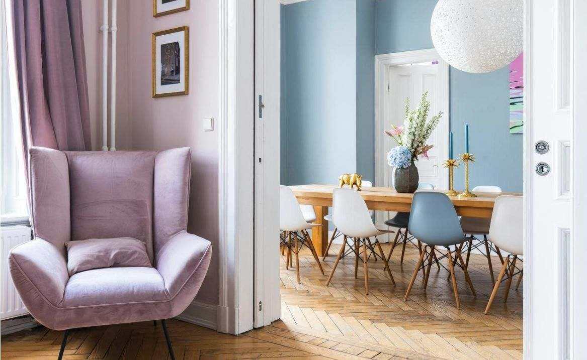 K4 L-shaped desk in office corner